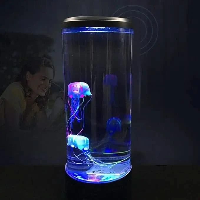 LED-jellyfish-lampa med simulerade maneter och färgskiftande ljus