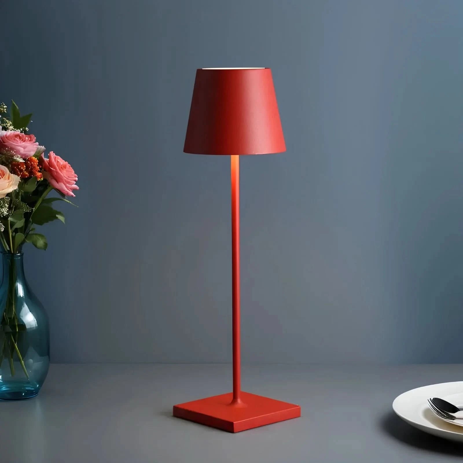 Dimbar Bordslampa – Touchstyrning & Lång Batteritid för Hem & Trädgård