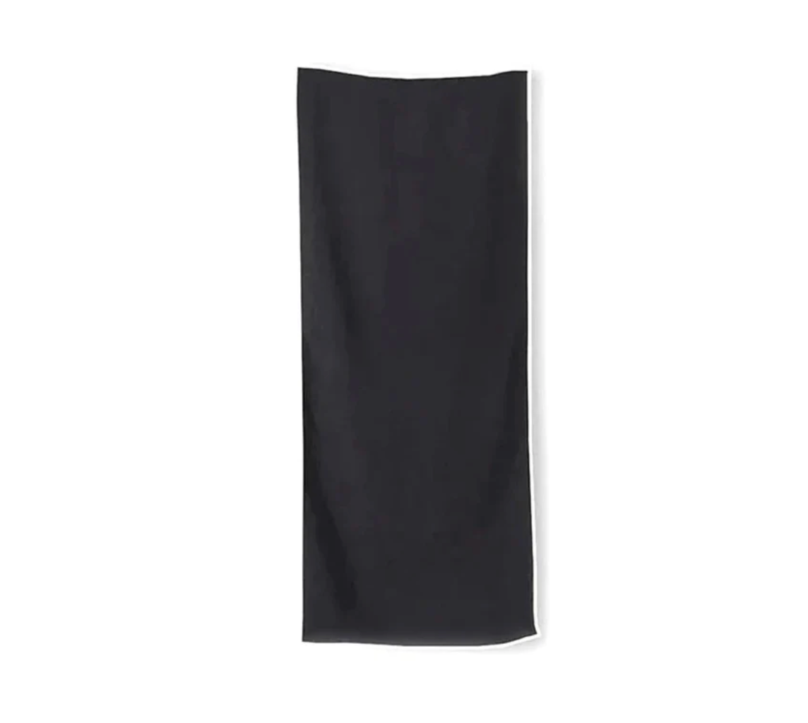 MagnetTowel™ – Strandhandduken som Stannar Kvar