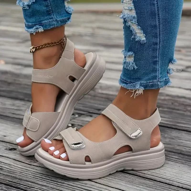Livia Fotvänliga Sandaler – För Långa Dagar & Snygga Stunder