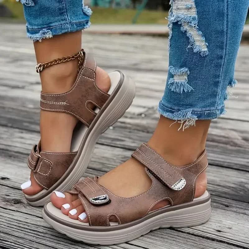 Livia Fotvänliga Sandaler – För Långa Dagar & Snygga Stunder